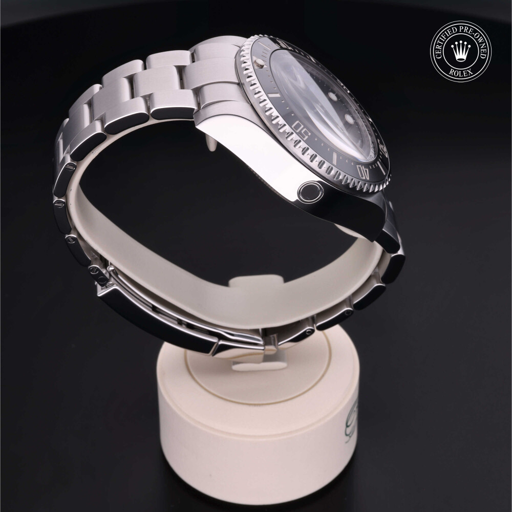 rolex-certified-pre-owned-Sea-Dweller Deepsea-44 mm-Oystersteel-2014-116660