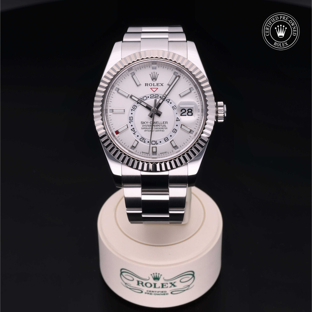 rolex-certified-pre-owned-Sky-Dweller-42 mm-White Rolesor-2018-326934
