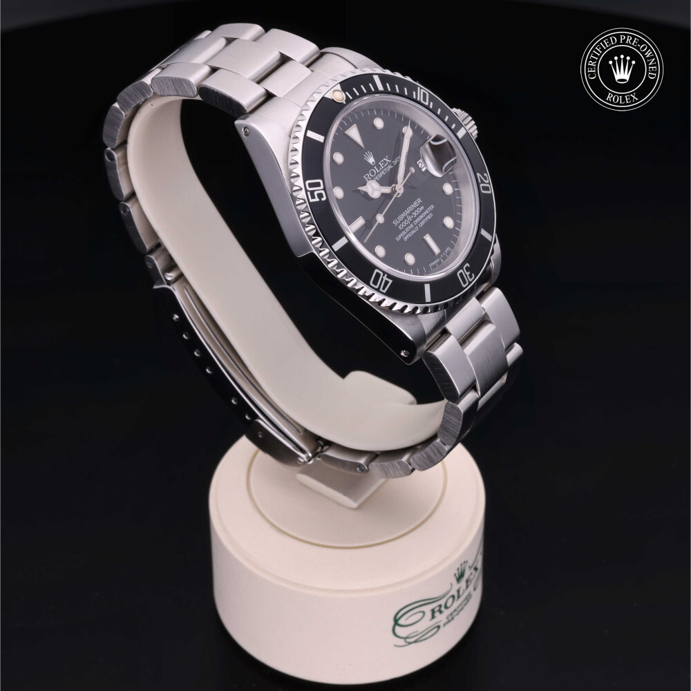 Rolex Certified Pre Owned Submariner Date 40 mm 16610