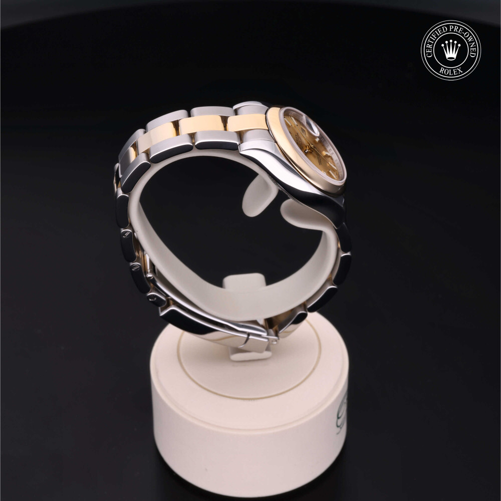 rolex-certified-pre-owned-Lady-Datejust -26 mm-Yellow Rolesor-2015-179163