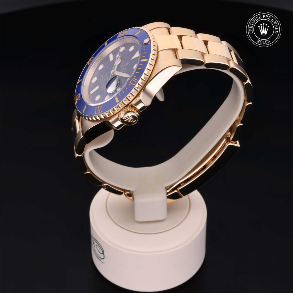 Submariner date store gold blue