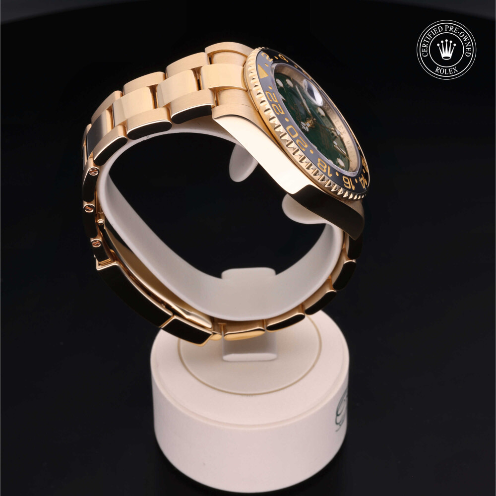 rolex-certified-pre-owned-GMT-Master II-40 mm-18ct Yellow Gold-2010-116718