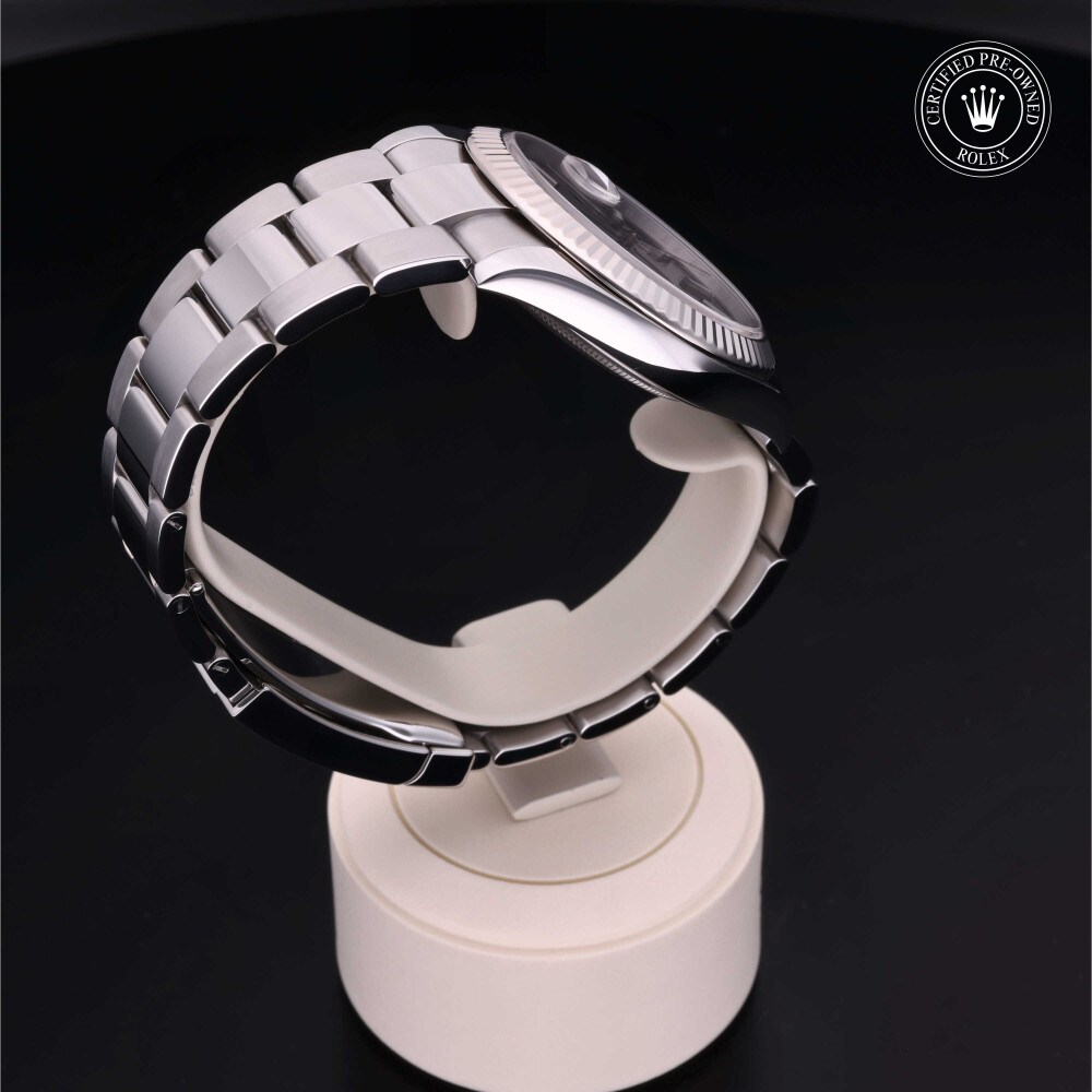 rolex-certified-pre-owned-Datejust-41 mm-White Rolesor-2019-M126334-0017