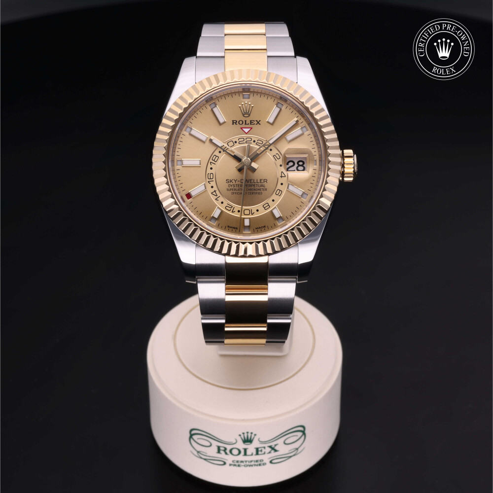 rolex-certified-pre-owned-Sky-Dweller-42 mm-Yellow Rolesor-2018-M326933-0001