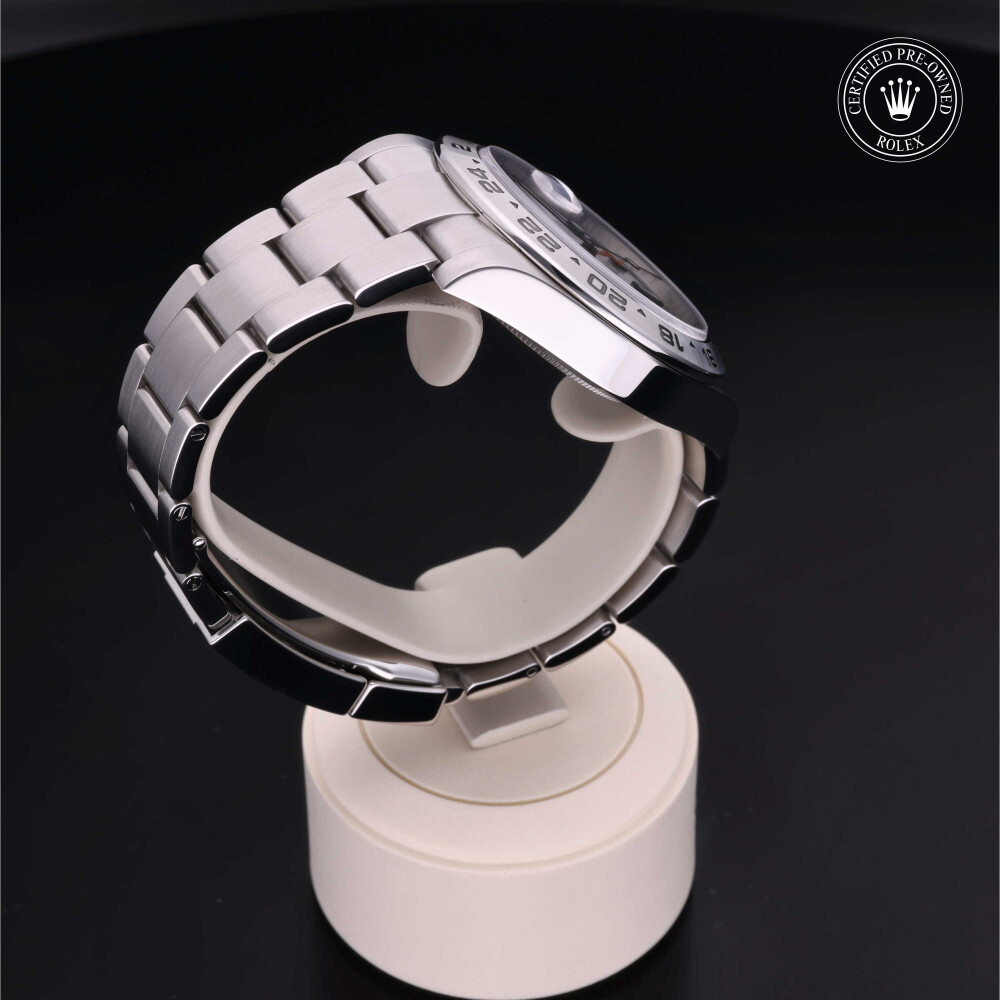 rolex-certified-pre-owned-Explorer II-42 mm-Oystersteel-2017-M216570-0001
