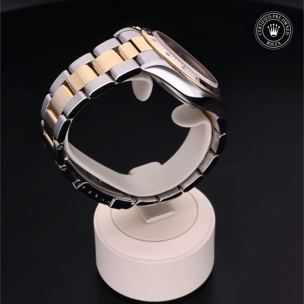 rolex-certified-pre-owned-Cosmograph Daytona-40 mm-Yellow Rolesor-1996-M16523-0012
