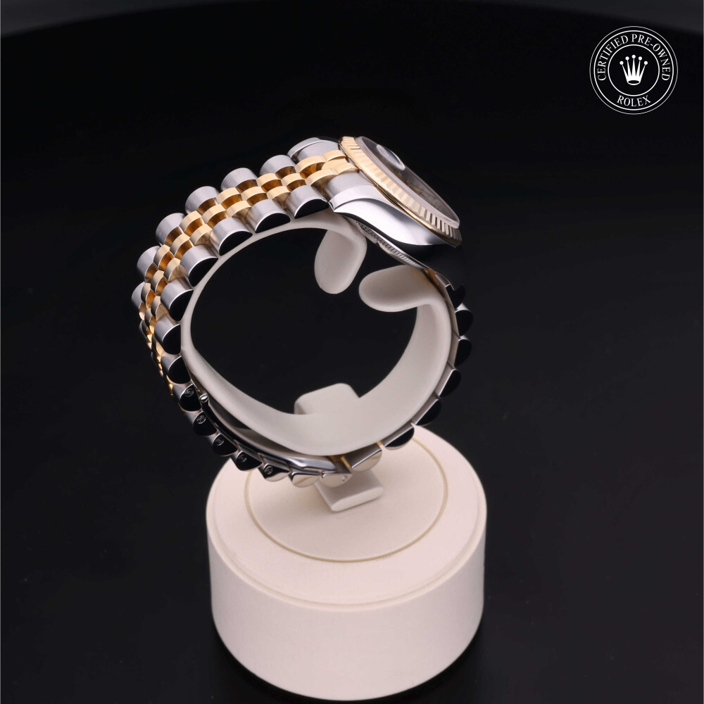 rolex-certified-pre-owned-Lady-Datejust-26 mm-Yellow Rolesor-2013-179173
