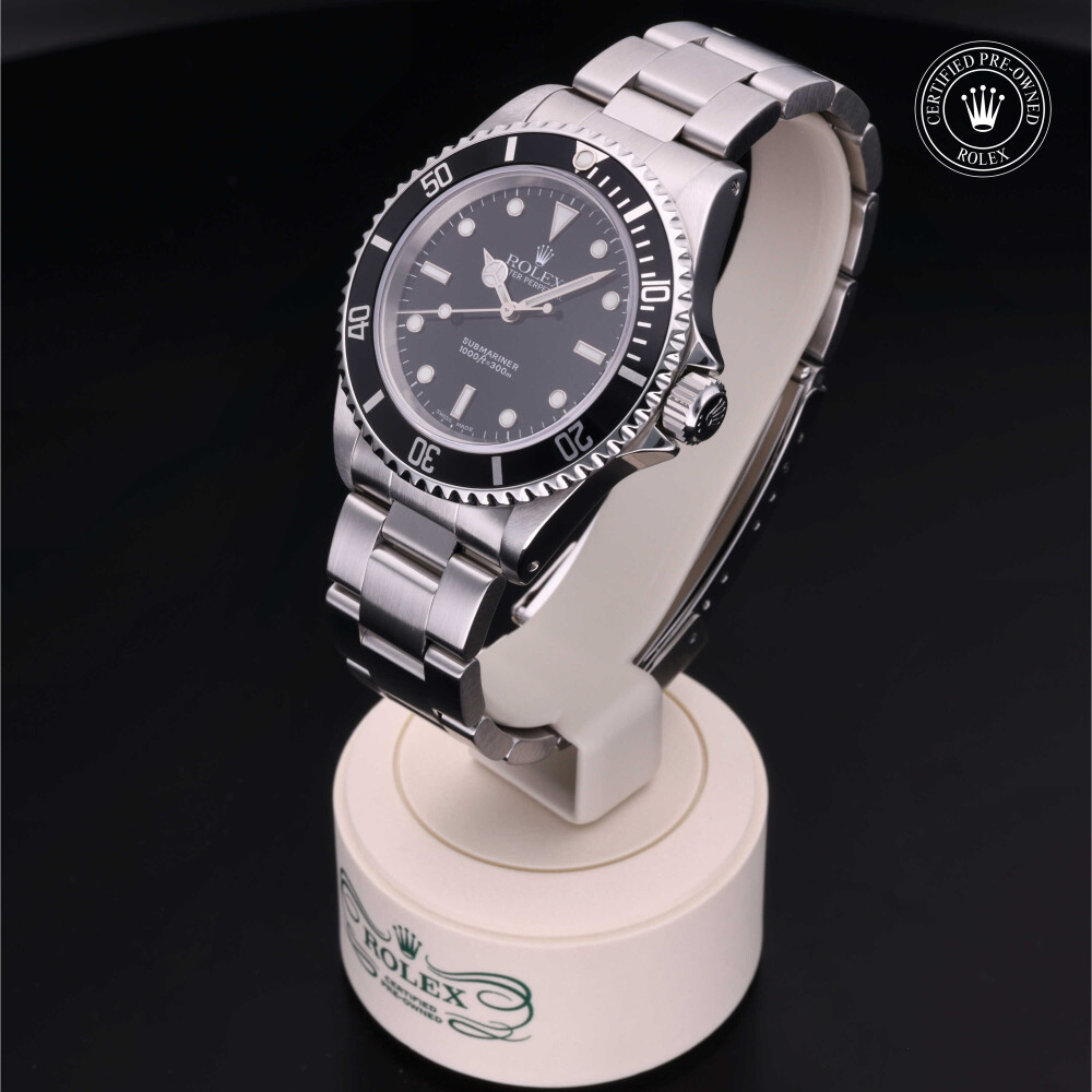 rolex-certified-pre-owned-Submariner-40 mm-Stainless Steel-2000-M14060-0001