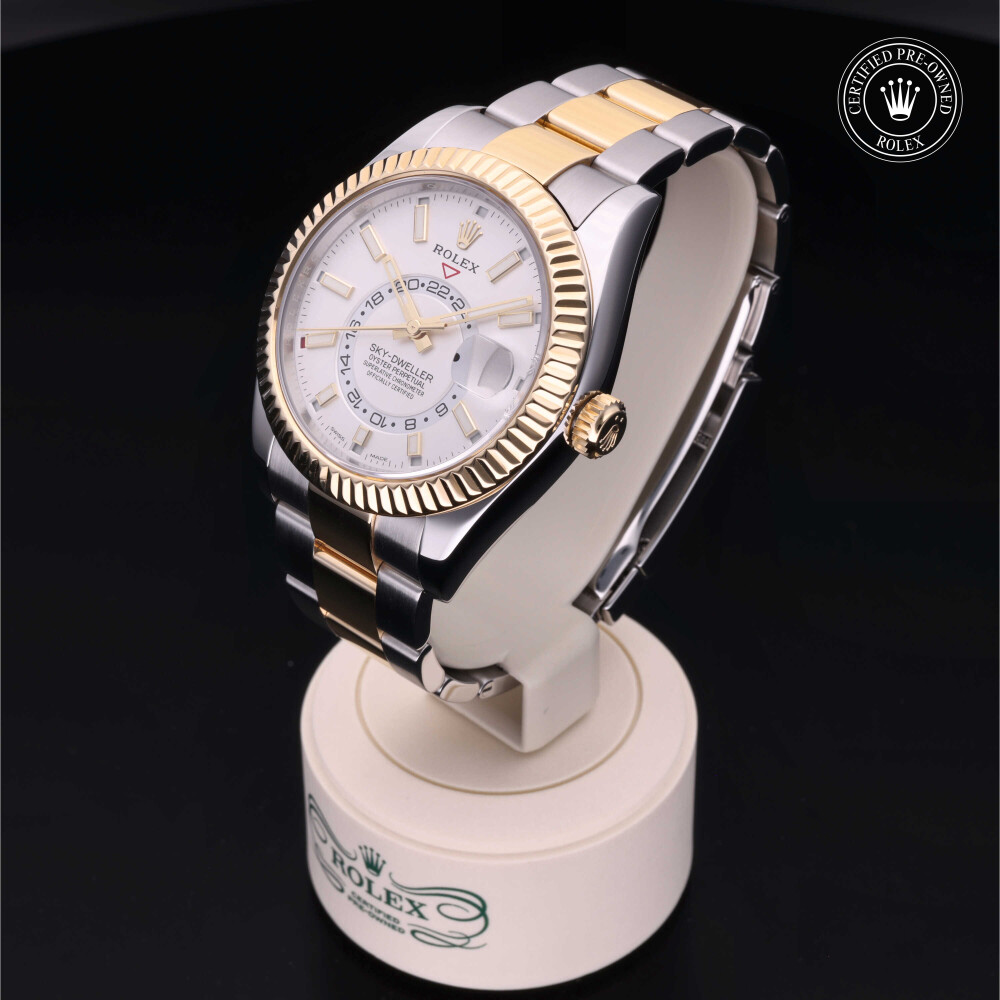 rolex-certified-pre-owned-Sky-Dweller-42 mm-Yellow Rolesor-2018-M326933-0009