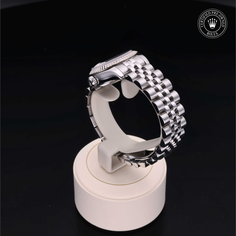 rolex-certified-pre-owned-Lady-Datejust-26 mm-White Rolesor-2009-179174