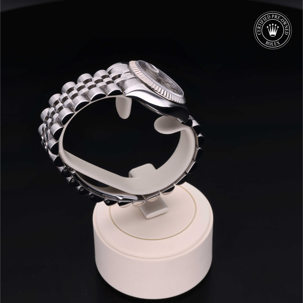 rolex-certified-pre-owned-Lady-Datejust-26 mm-White Rolesor-2009-179174