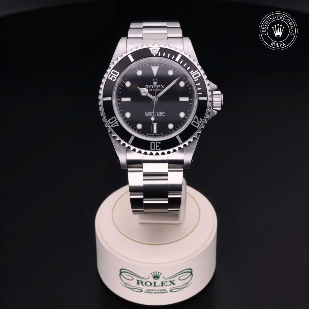 rolex-certified-pre-owned-Submariner-40 mm-Stainless Steel-2007-M14060M-0004