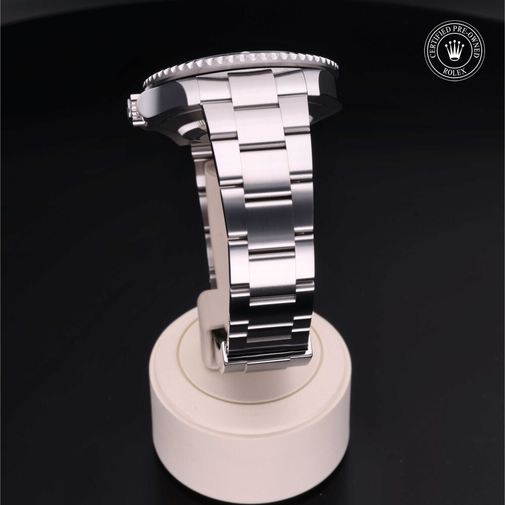 rolex-certified-pre-owned-Sea-Dweller-43 mm-Oystersteel-2018-M126600-0001