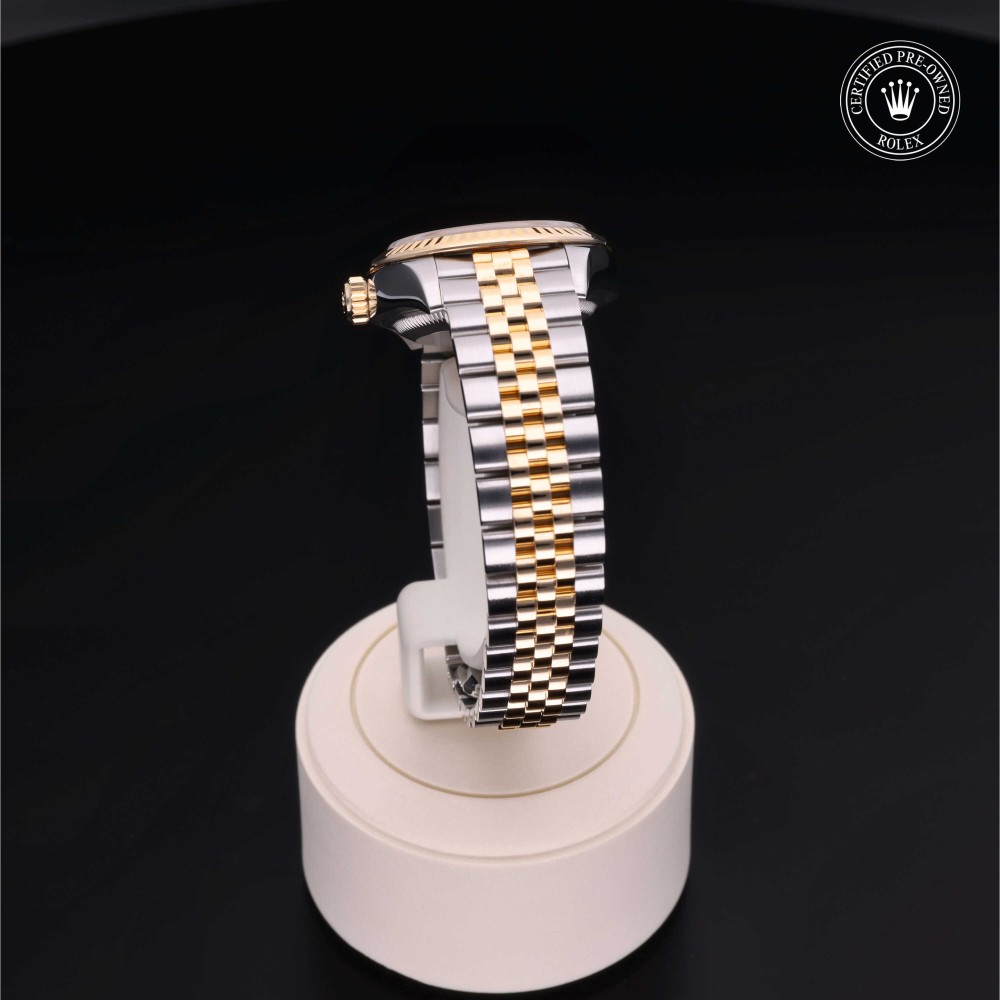 rolex-certified-pre-owned-Lady-Datejust-28 mm-Yellow Rolesor-2019-279173