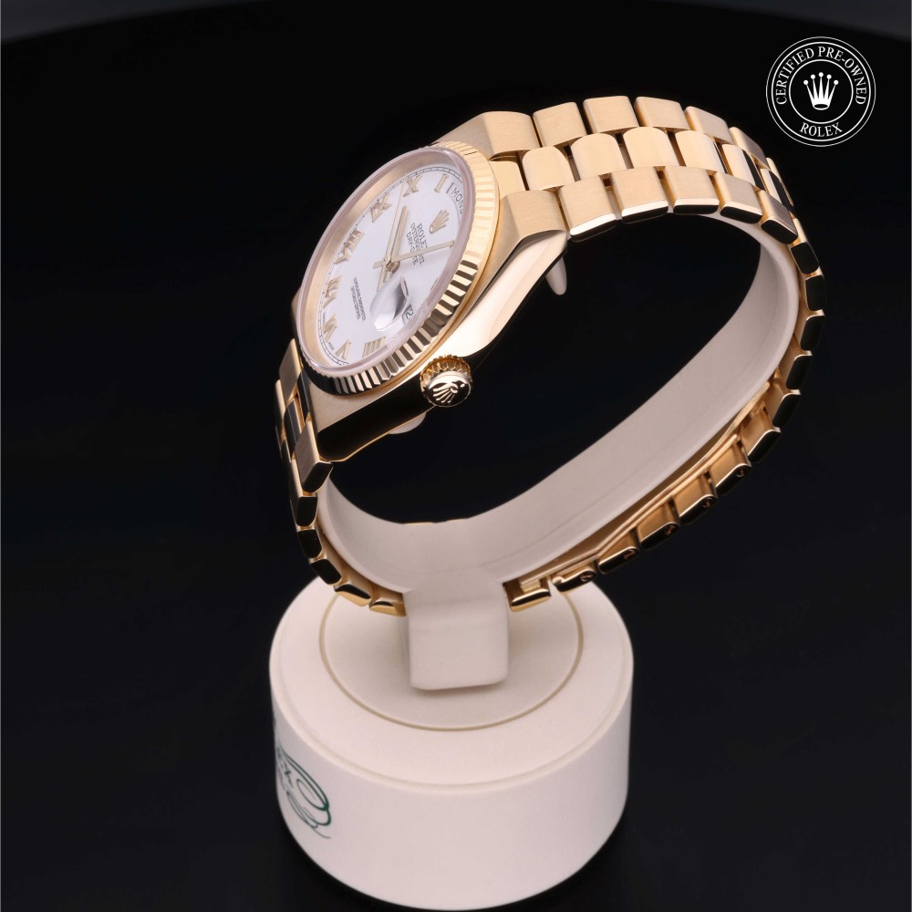 rolex-certified-pre-owned-Oysterquartz Day-Date-36 mm-18ct Yellow Gold-1999-19018