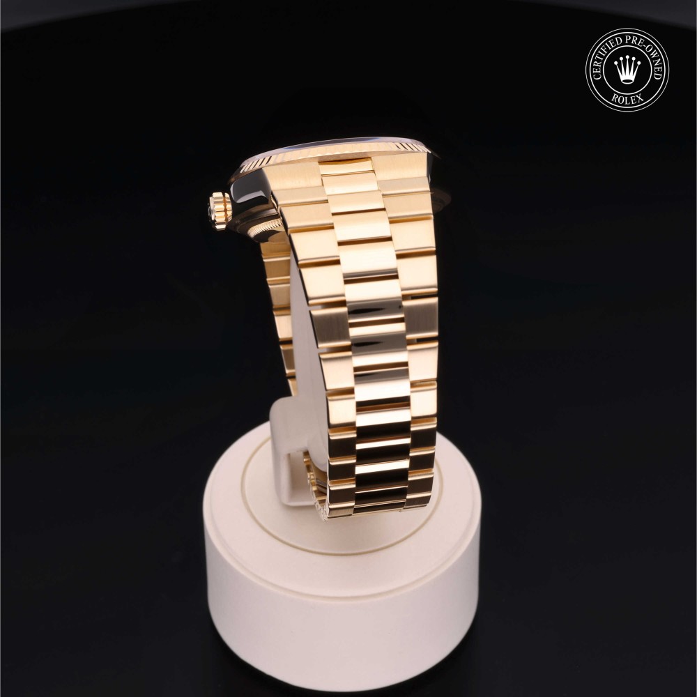 rolex-certified-pre-owned-Oysterquartz Day-Date-36 mm-18ct Yellow Gold-1999-19018