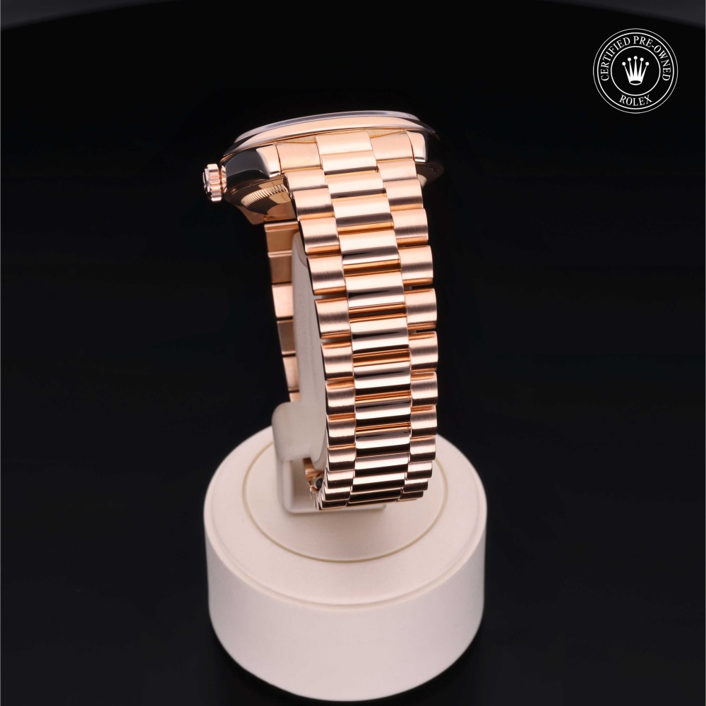 rolex-certified-pre-owned-Day-Date-36 mm-18ct Everose Gold-2005-M118205-0043