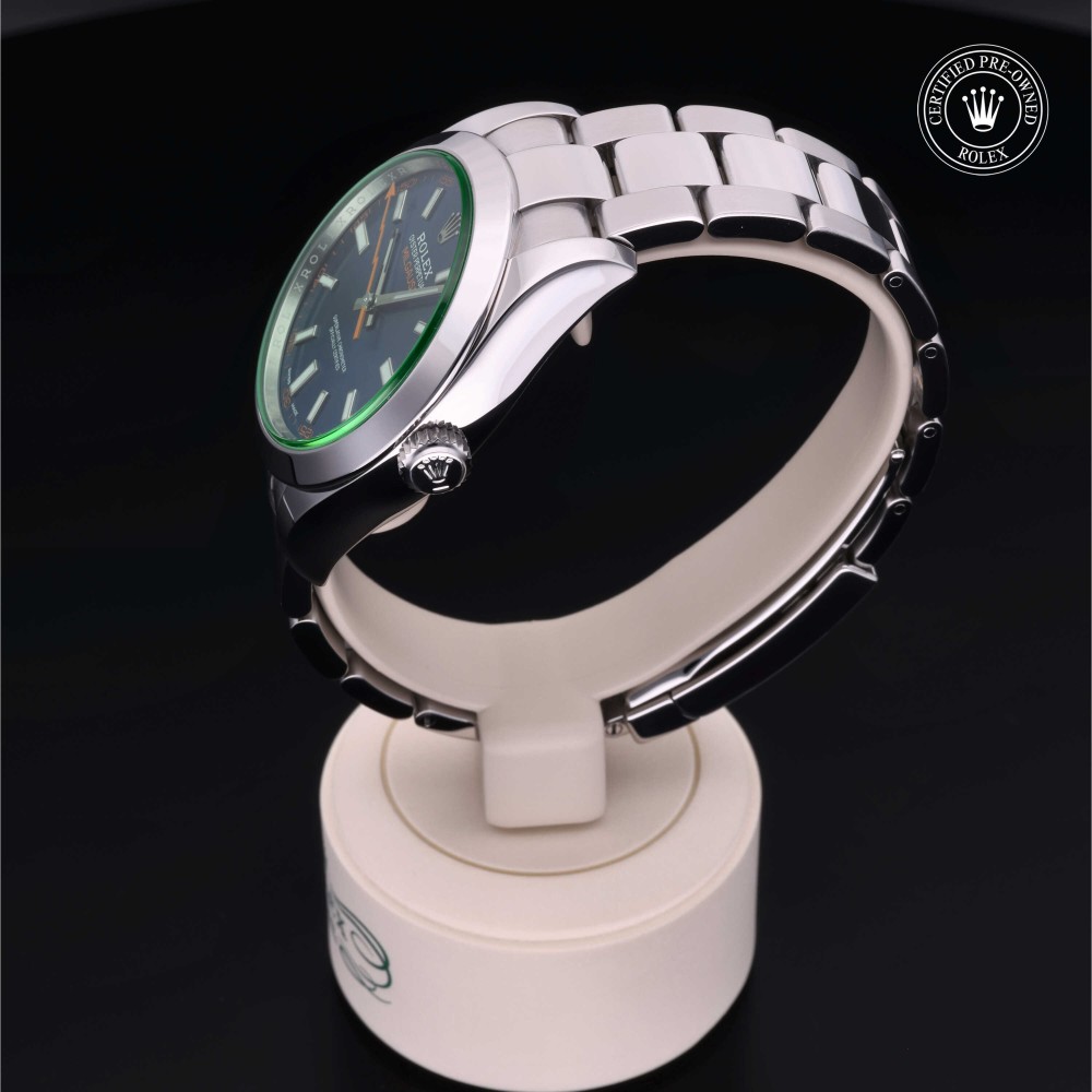 rolex-certified-pre-owned-Milgauss-40 mm-Oystersteel-2021-116400GV