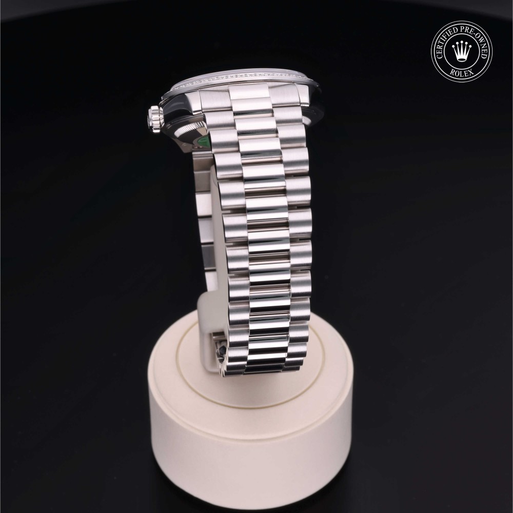 rolex-certified-pre-owned-Day-Date-36 mm-Platinum-2006-M118346-0028