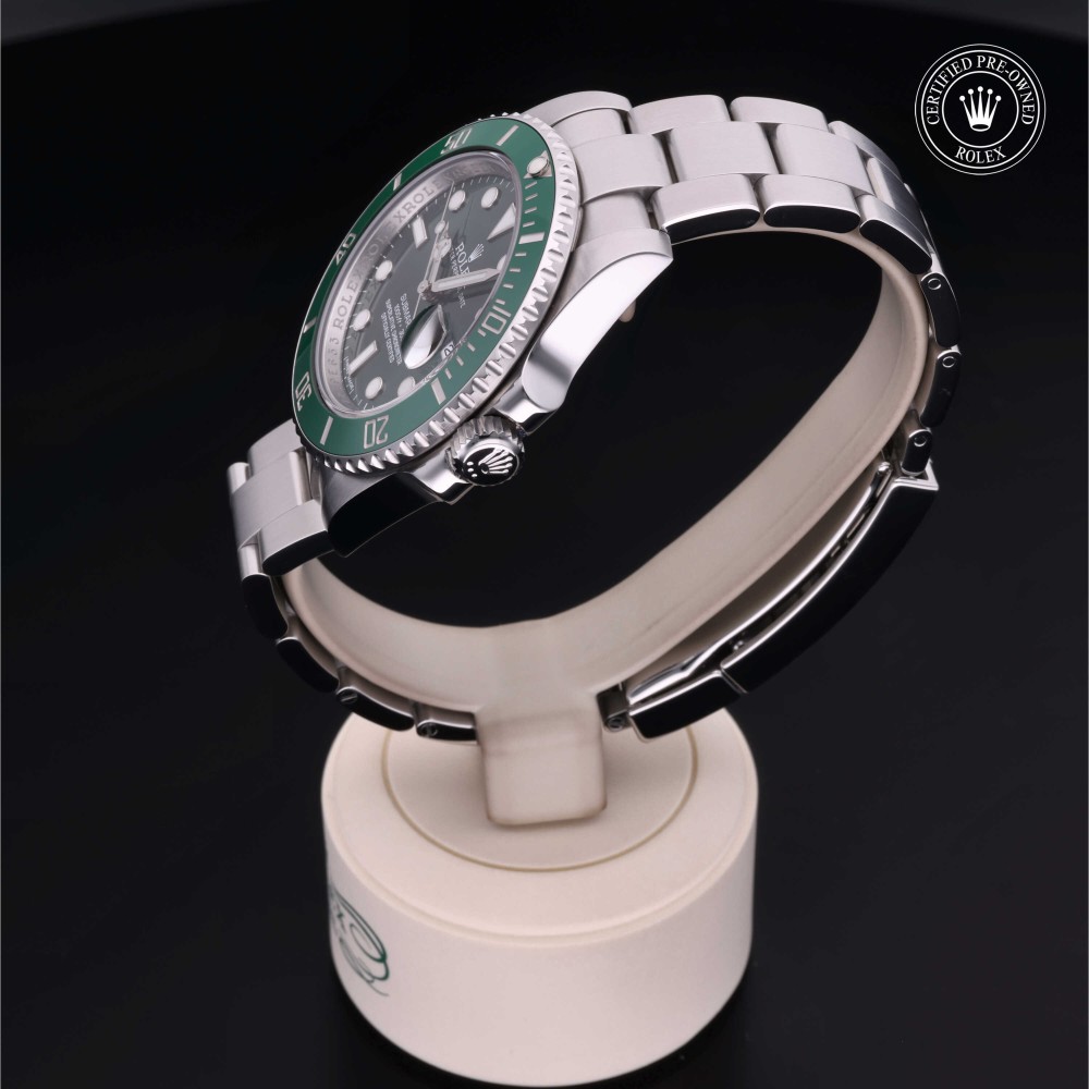 rolex-certified-pre-owned-Submariner Date-40 mm-Oystersteel-2011-116610LV