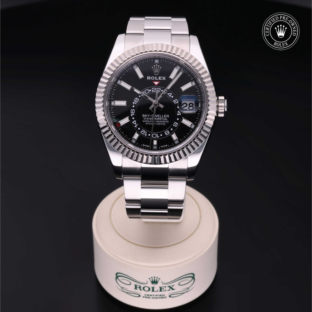 rolex-certified-pre-owned-Sky-Dweller-42 mm-White Rolesor-2020-326934