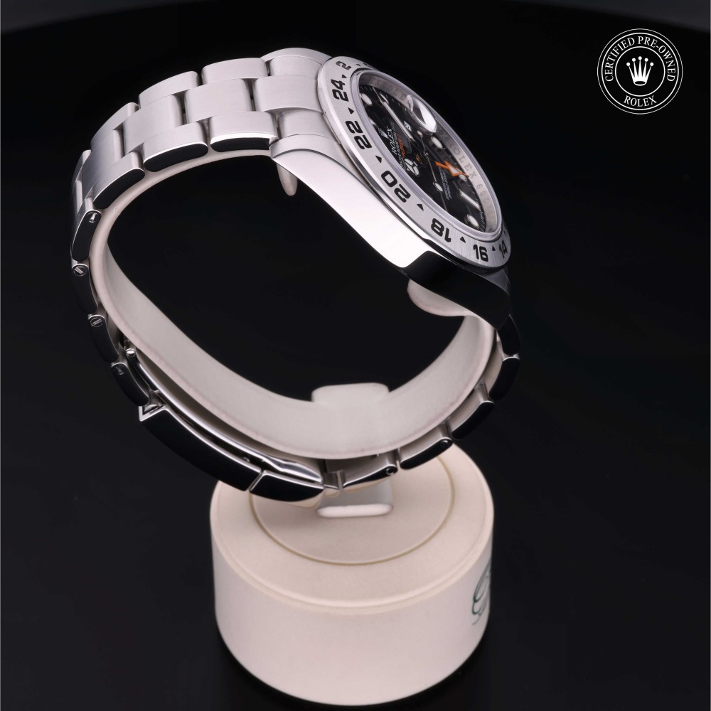 rolex-certified-pre-owned-Explorer II-42 mm-Oystersteel-2016-216570