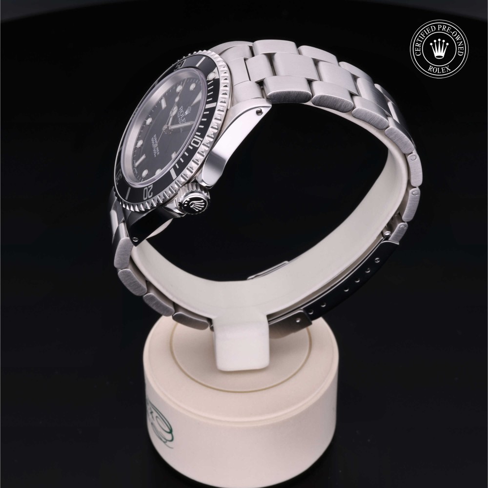 rolex-certified-pre-owned-Submariner-40 mm-Oystersteel-2004-M14060M-0004