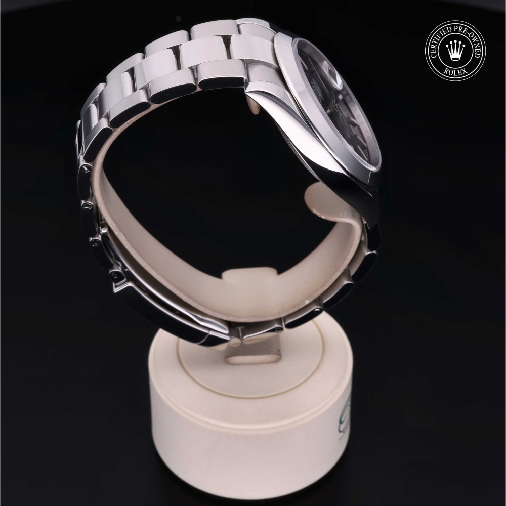 rolex-certified-pre-owned-Datejust-41 mm-Oystersteel-2020-M126300-0011