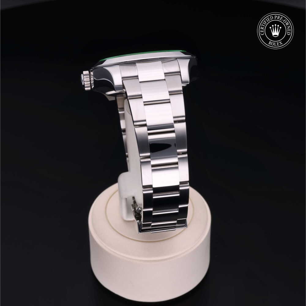 rolex-certified-pre-owned-Milgauss-40 mm-Oystersteel-2021-M116400GV-0002