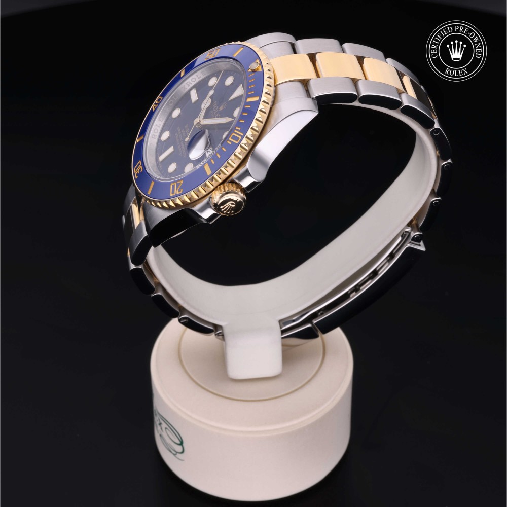 rolex-certified-pre-owned-Submariner Date-40 mm-Yellow Rolesor-2014-M116613LB-0005