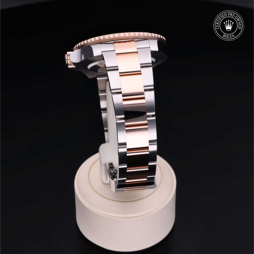 rolex-certified-pre-owned-GMT-Master II-40 mm-Everose Rolesor-2021-M126711CHNR-0002