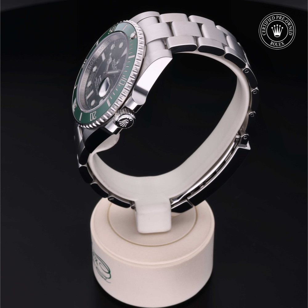 rolex-certified-pre-owned-Submariner Date-40 mm-Oystersteel-2020-M116610LV-0002
