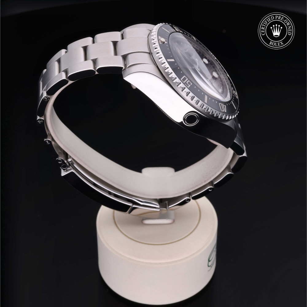 rolex-certified-pre-owned-Sea-Dweller Deepsea-44 mm-Oystersteel-2013-M116660-0001