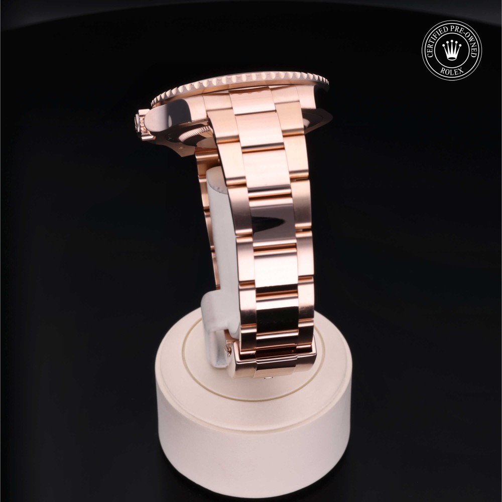 rolex-certified-pre-owned-GMT-Master II-40 mm-18ct Everose Gold-2018-M126715CHNR-0001