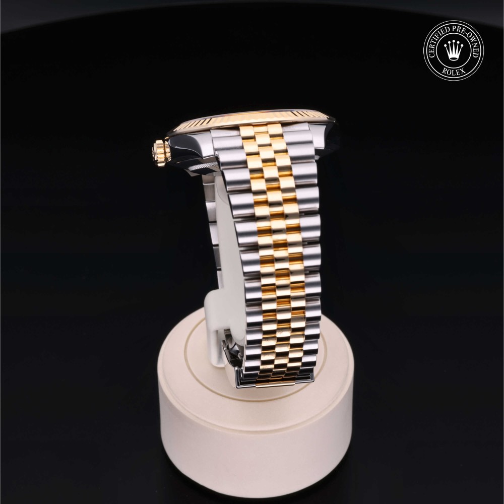 rolex-certified-pre-owned-Datejust-41 mm-Yellow Rolesor-2020-M126333-0010