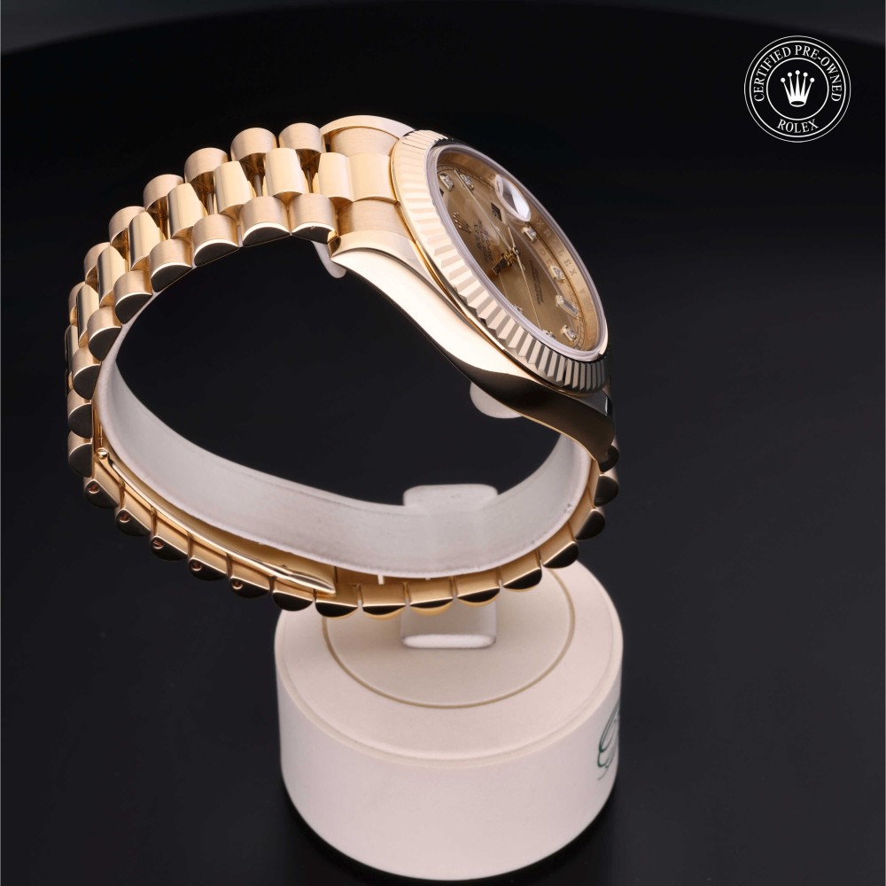 rolex-certified-pre-owned-Day-Date II-41 mm-18ct Yellow Gold-2010-M218238-0010
