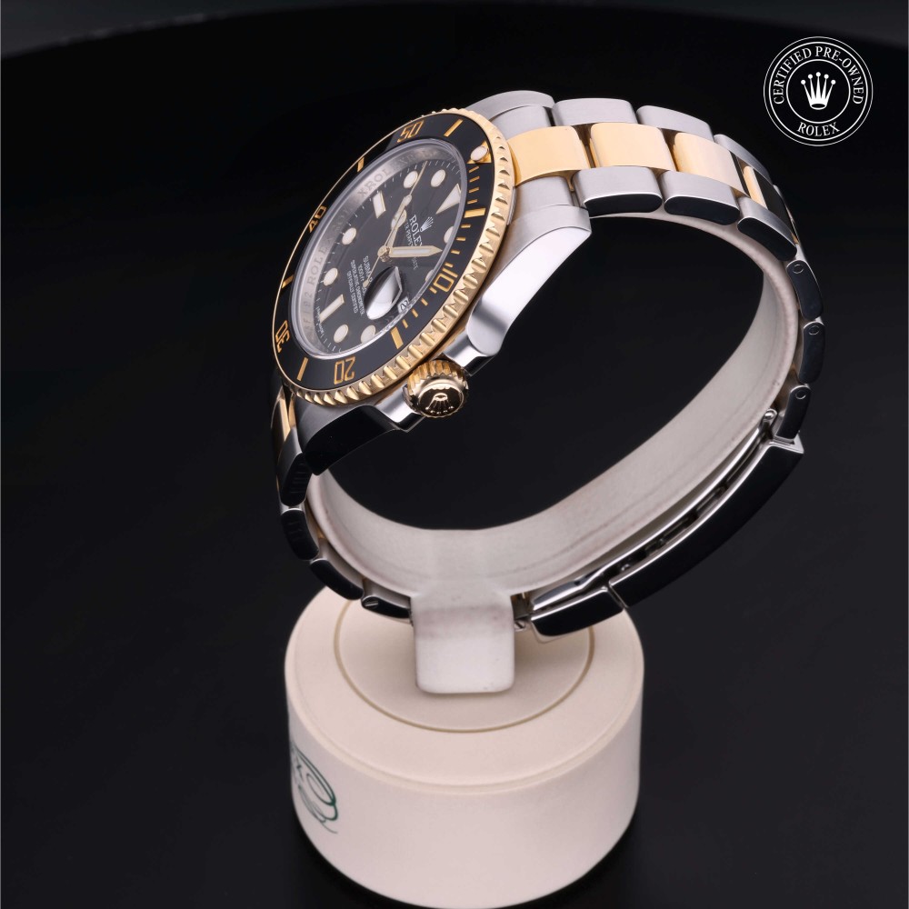 rolex-certified-pre-owned-Submariner Date-40 mm-Yellow Rolesor-2013-M116613LN-0001