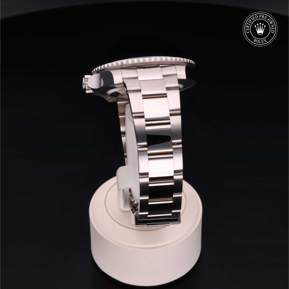 rolex-certified-pre-owned-GMT-Master II-40 mm-18ct White Gold-2020-M126719BLRO-0002