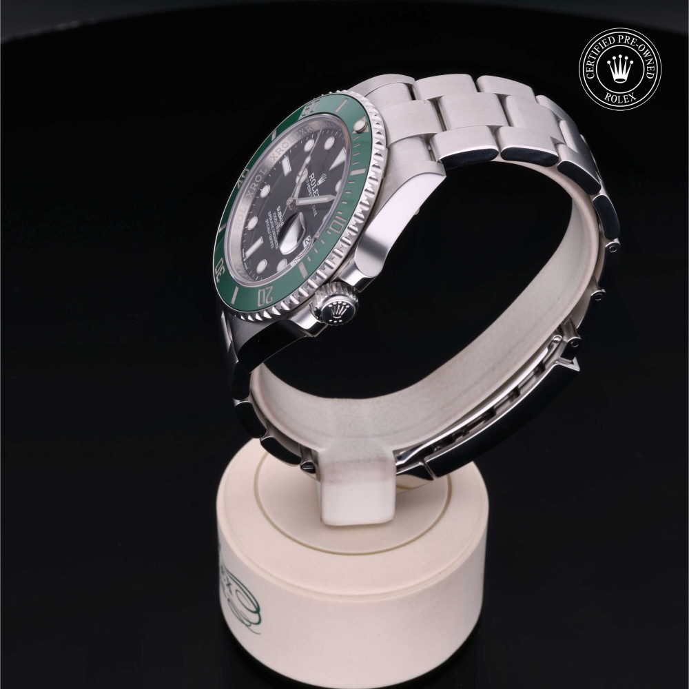 rolex-certified-pre-owned-Submariner Date-41 mm-Oystersteel-2021-M126610LV-0002
