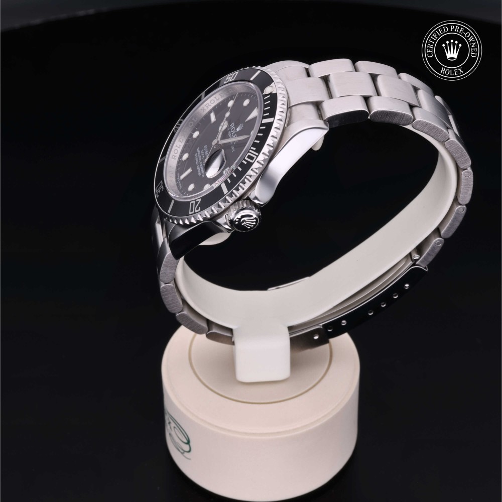 rolex-certified-pre-owned-Submariner Date-40 mm-Oystersteel-2010-M16610-0007