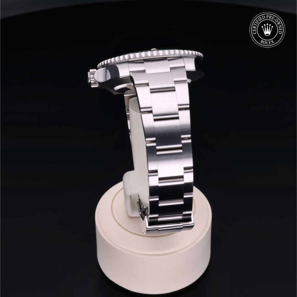 rolex-certified-pre-owned-Submariner Date-40 mm-Oystersteel-2019-M116610LV-0002