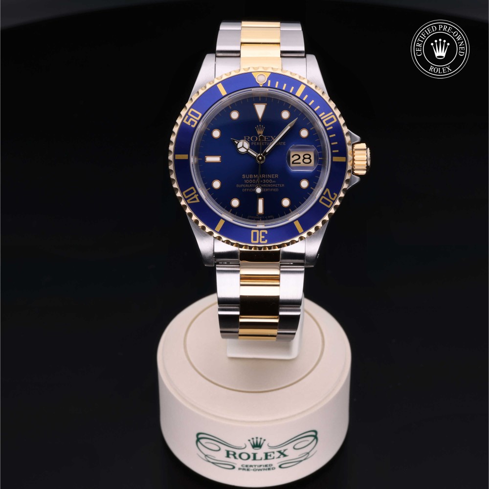 rolex-certified-pre-owned-Submariner Date-40 mm-Yellow Rolesor-1994-M16613-0012
