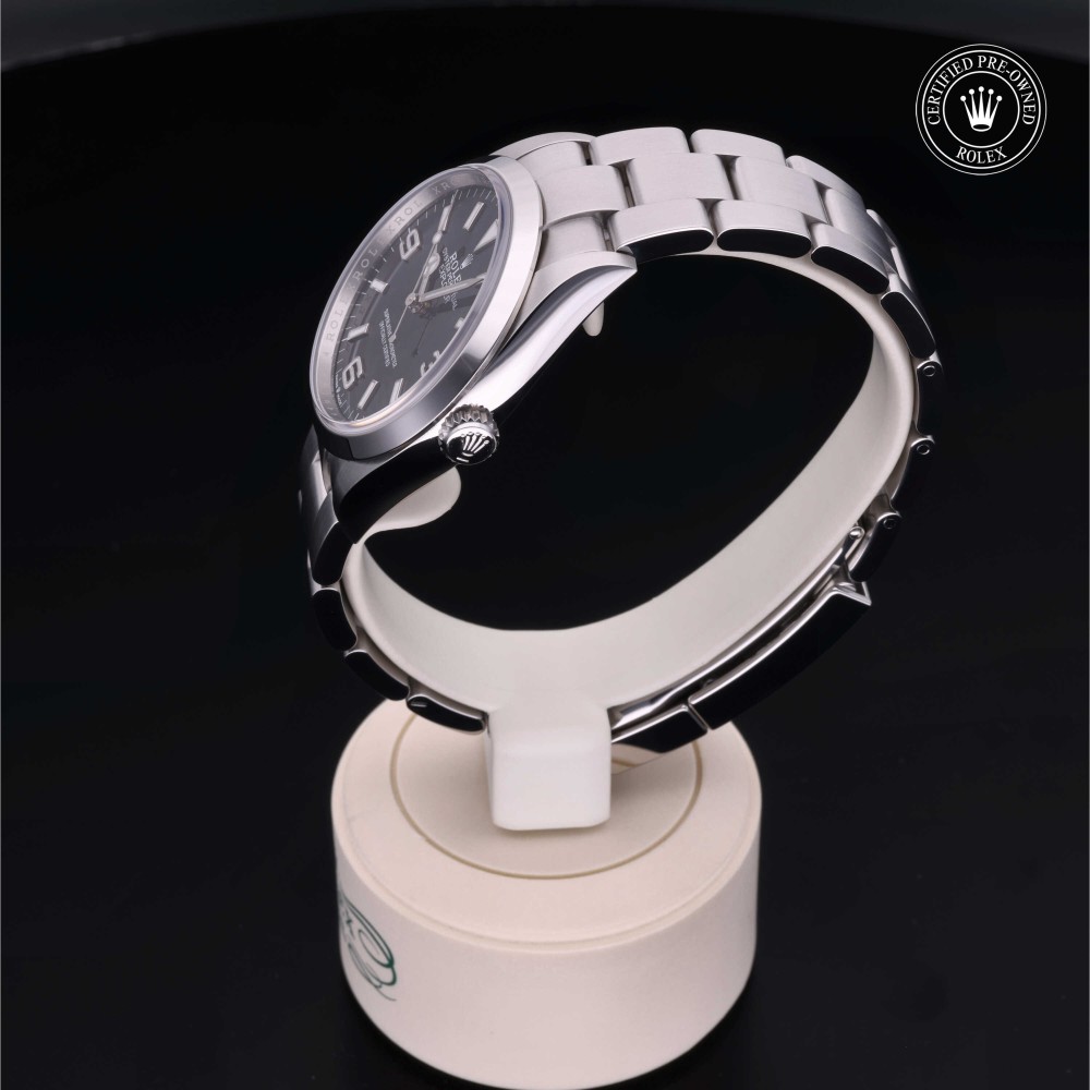rolex-certified-pre-owned-Explorer-36 mm-Oystersteel-2021-M124270-0001