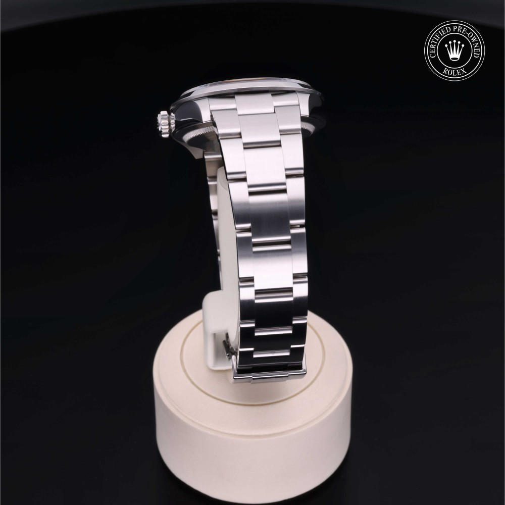 rolex-certified-pre-owned-Explorer-36 mm-Oystersteel-2021-M124270-0001