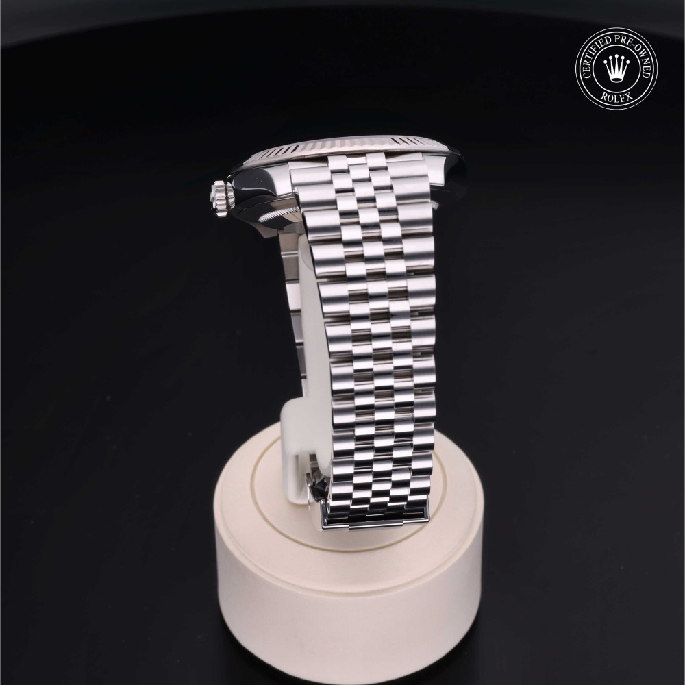 rolex-certified-pre-owned-Datejust-41 mm-White Rolesor-2020-M126334-0004