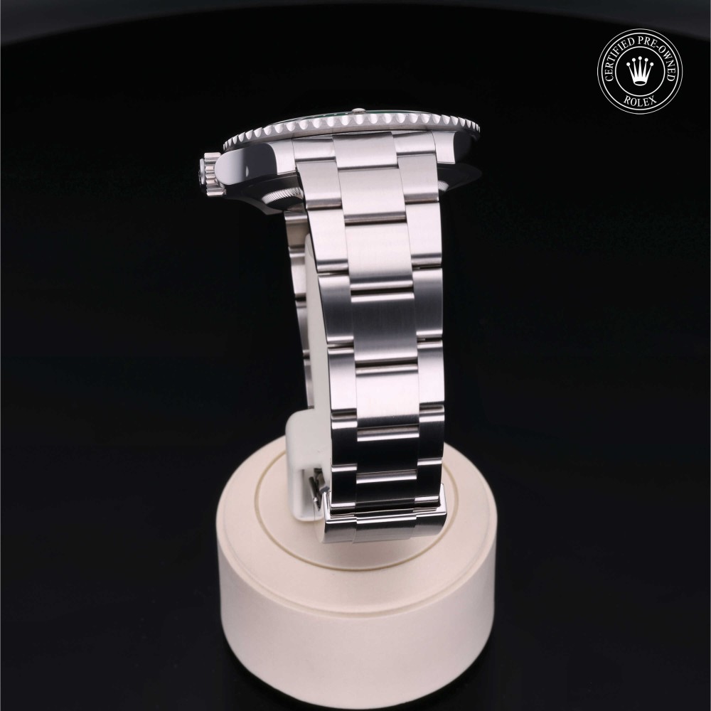 rolex-certified-pre-owned-Submariner Date-41 mm-Oystersteel-2021-M126610LV-0002