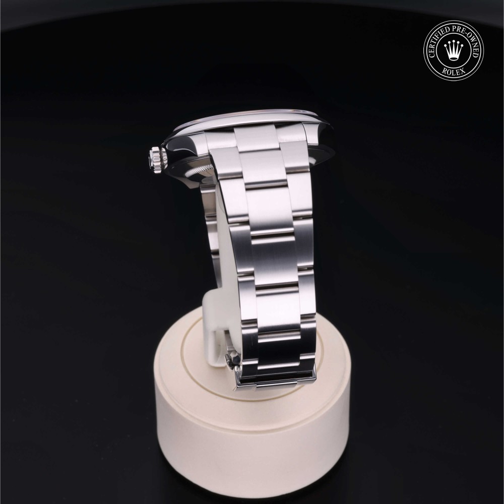rolex-certified-pre-owned-Oyster Perpetual-41 mm-Oystersteel-2021-M124300-0007