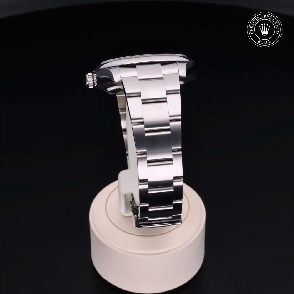 rolex-certified-pre-owned-Oyster Perpetual-41 mm-Oystersteel-2021-M124300-0004