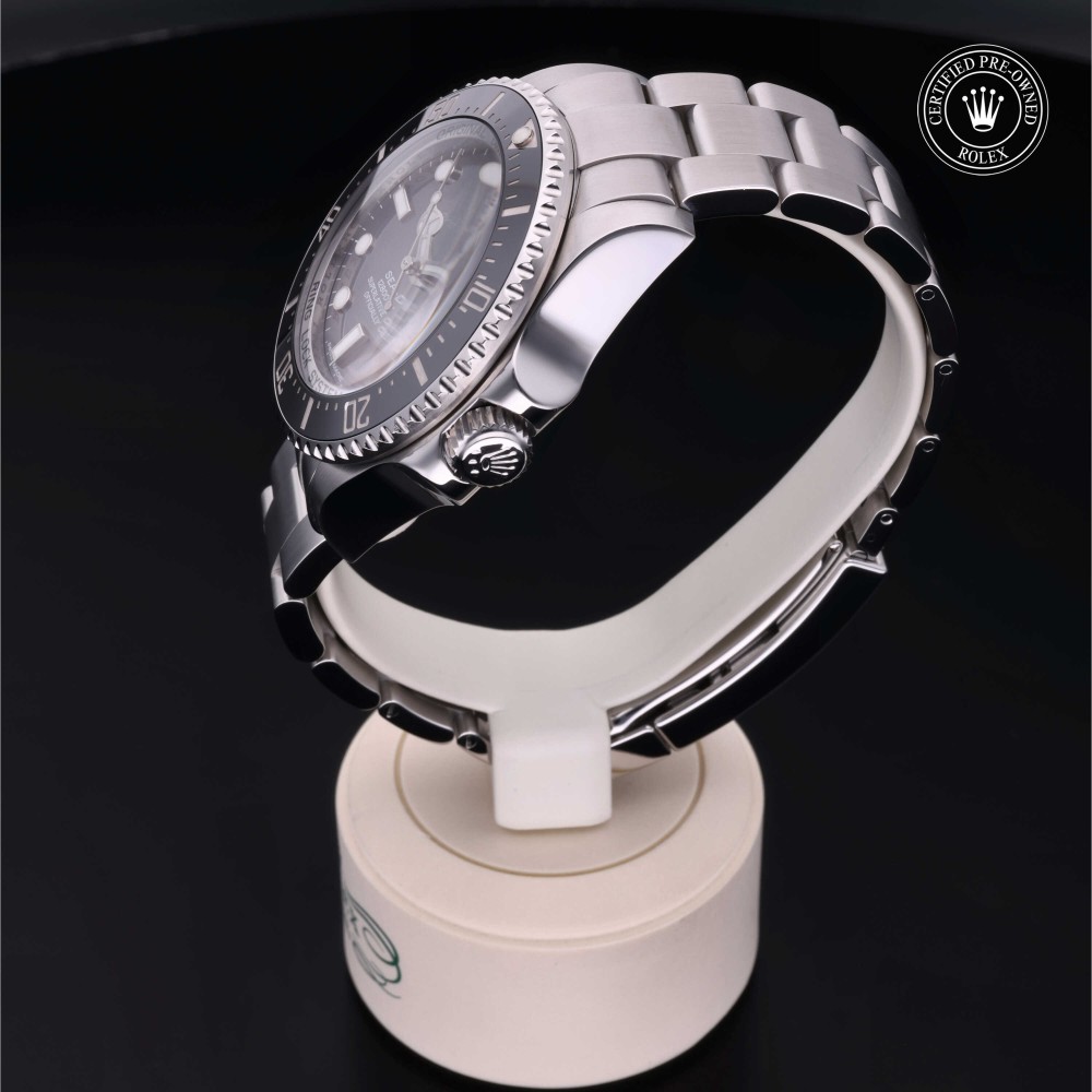rolex-certified-pre-owned-Sea-Dweller Deepsea-44 mm-Oystersteel-2012-M116660-0001