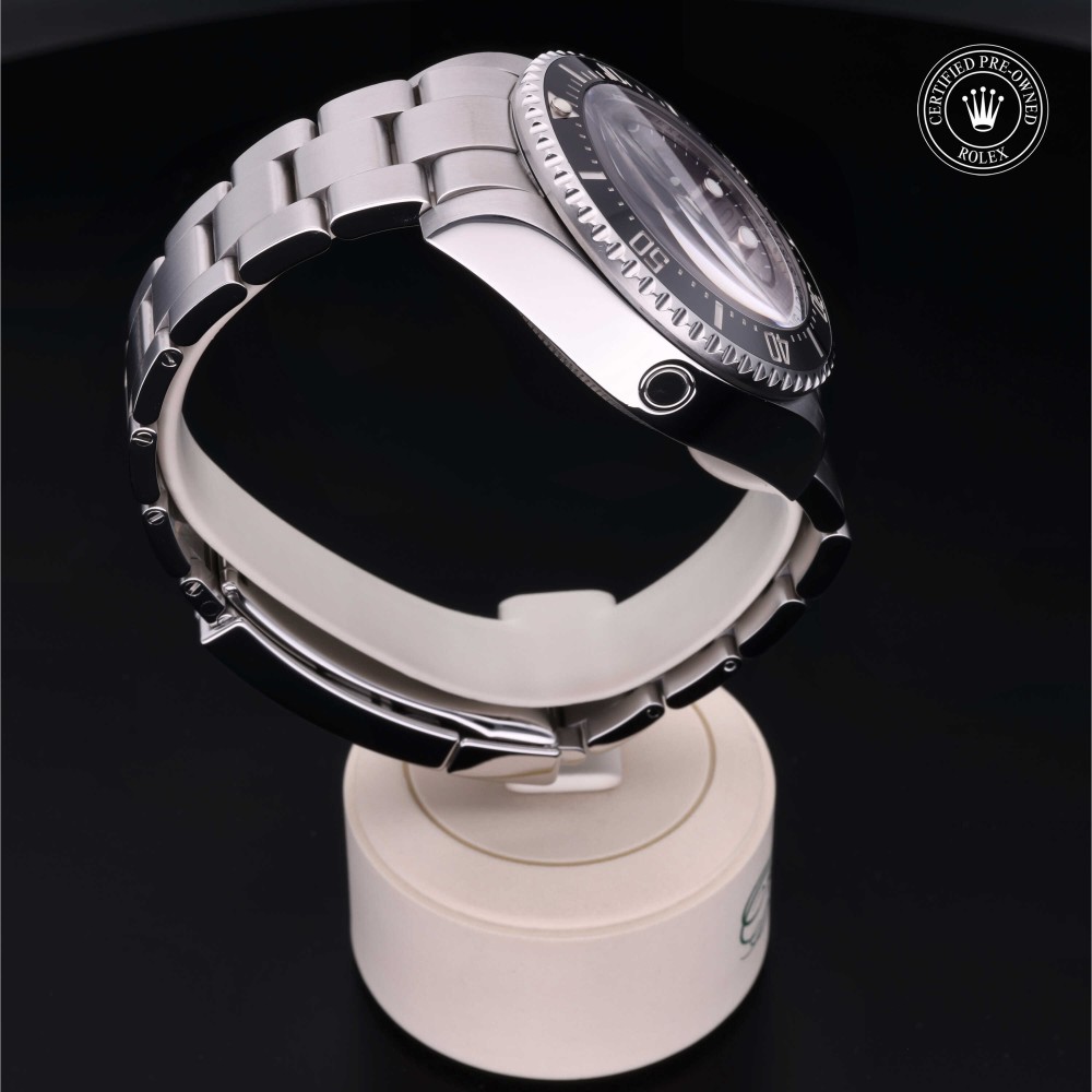 rolex-certified-pre-owned-Sea-Dweller Deepsea-44 mm-Oystersteel-2014-M116660-0001